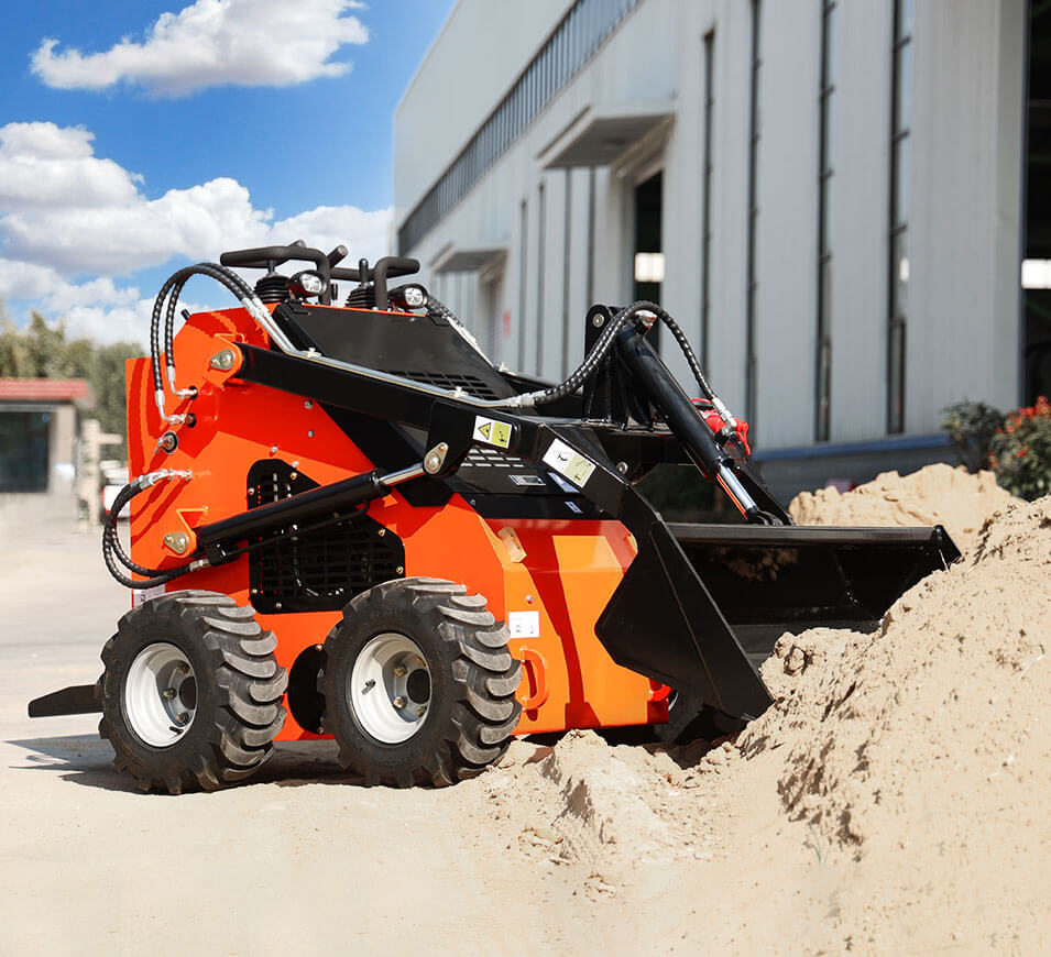 The 480 Mini Skid Steer Loader 23.5 hp is equipped with a Runtone gasoline engin