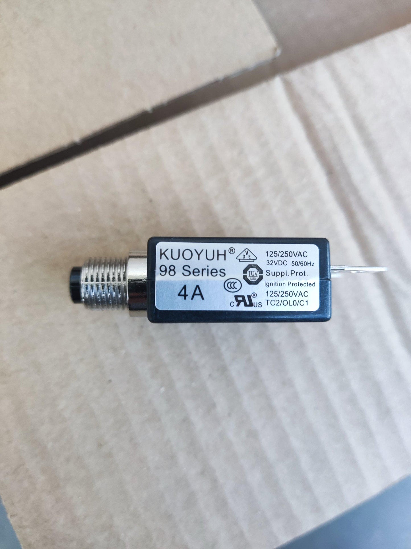 Overload Protector 5A-40A Thermal Overload Protector Reset Switch Fuse