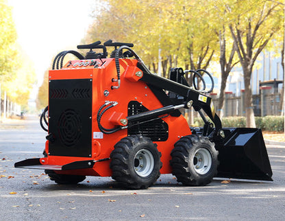 The 480 Mini Skid Steer Loader 23.5 hp is equipped with a Runtone gasoline engin